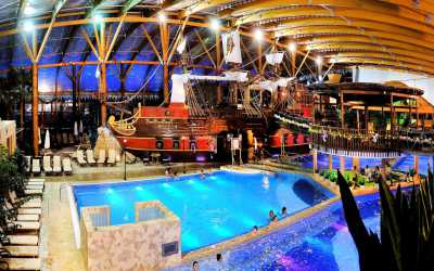 Obóz młodzieżowy, WAKACYJNY HIT !!! Z wyjazdem do Energylandii, wycieczkami do Wiednia, na Słowację i do aquaparków. Ośrodek z basenem letnim. Kolonia 7-13 lat, obóz 14-18 lat.